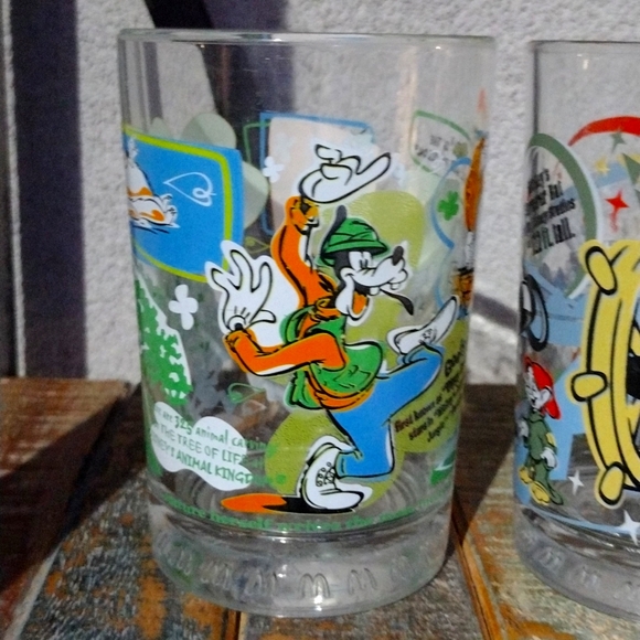Collectible Fantasy Glasses, Set of 4 Tumblers - Picture 2 of 8